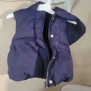 Gymboree navy blue  Puffer Vest size 12 to 24 months only worn once .